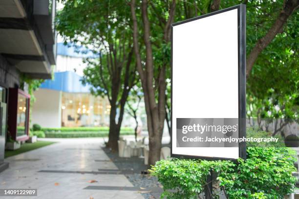 empty digital billboard on street - bus stop poster stock pictures, royalty-free photos & images