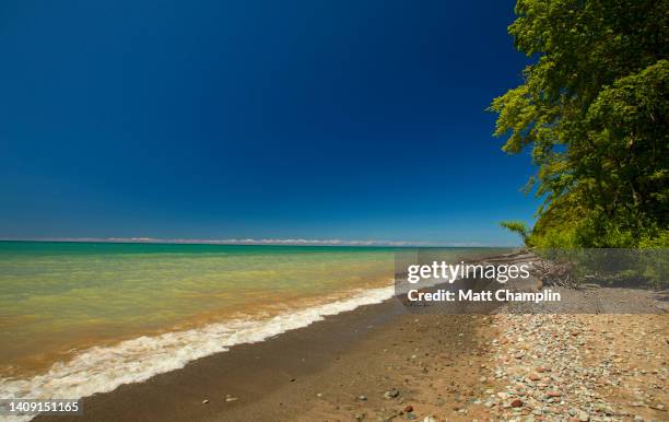beautiful beach on lake ontario - lake ontario stock pictures, royalty-free photos & images