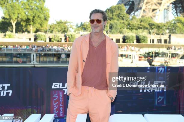 Brad Pitt attends the "Bullet Train" Photocall at Bateau L'Excellence, Port Debilly on July 16, 2022 in Paris, France.