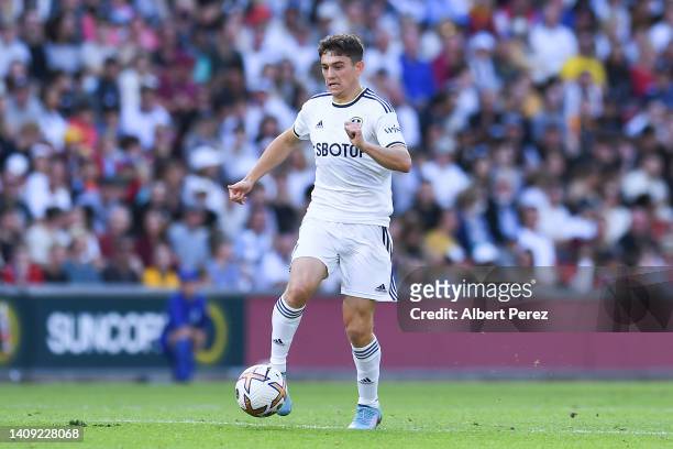 Daniel James of Leeds United dribbles the ball during the 2022 Queensland Champions Cup match between Aston Villa and Leeds United at Suncorp Stadium...