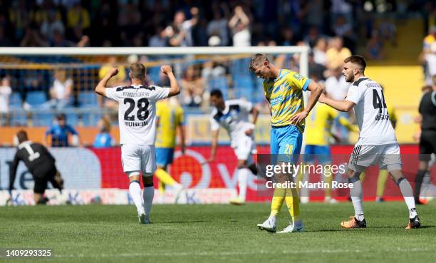 Lion Lauberbach of Eintracht Braunschweig reacts during the Second Bundesliga match between Eintracht Braunschweig and Hamburger SV at...