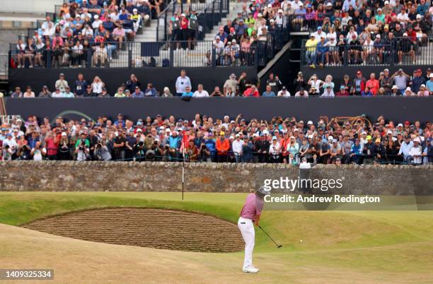 Cameron Smith of Australia putts on the 16th green during Day Four of The 150th Open at St Andrews Old Course on July 17, 2022 in St Andrews,...