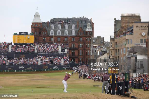 Cameron Smith of Australia tees off on the 18th hole during Day Four of The 150th Open at St Andrews Old Course on July 17, 2022 in St Andrews,...