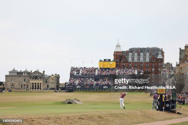 Cameron Smith of Australia tees off on the eighteenth hole during Day Four of The 150th Open at St Andrews Old Course on July 17, 2022 in St Andrews,...