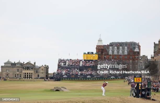 Cameron Smith of Australia tees off on the eighteenth hole during Day Four of The 150th Open at St Andrews Old Course on July 17, 2022 in St Andrews,...