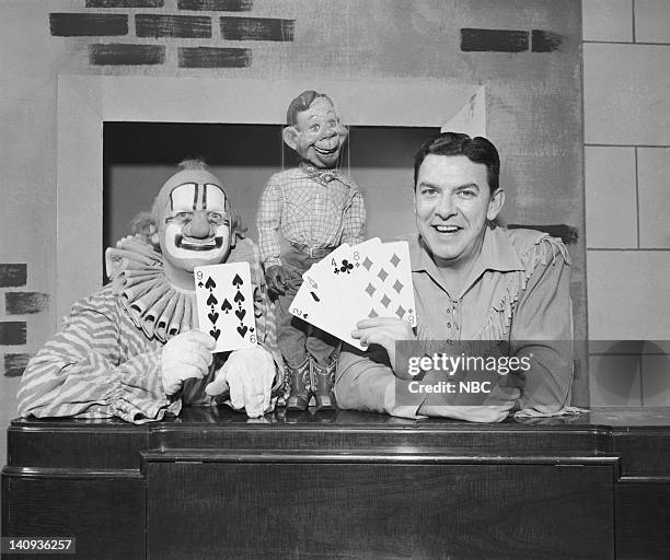 Pictured: Lew Anderson as Clarabell the Clown, Howdy Doody, Bob Smith as Buffalo Bob Smith -- Photo by: NBCU Photo Bank