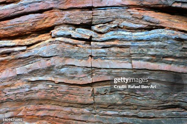 layers of red rock background - red rock stock pictures, royalty-free photos & images