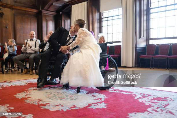 you may kiss the bride - disabilitycollection stock pictures, royalty-free photos & images