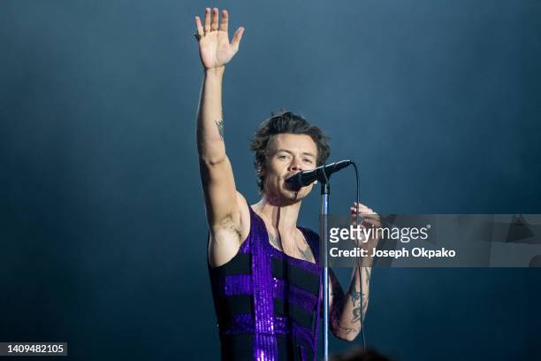 Harry Styles performs on the Main Stage at War Memorial Park on May 29, 2022 in Coventry, England.