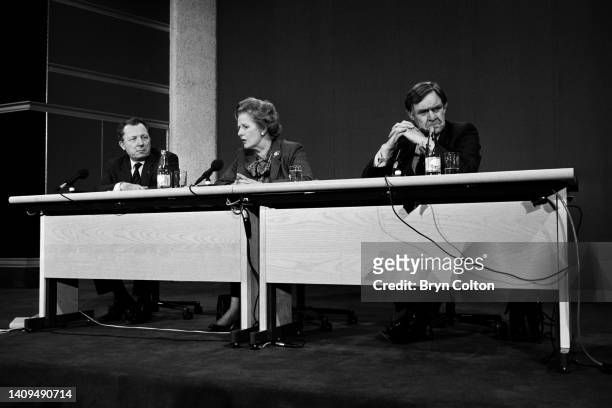 Jacques Delors, President of the European Commission, British Prime Minister, Margaret Thatcher, and Bernard Ingham, Press Secretary, during a press...