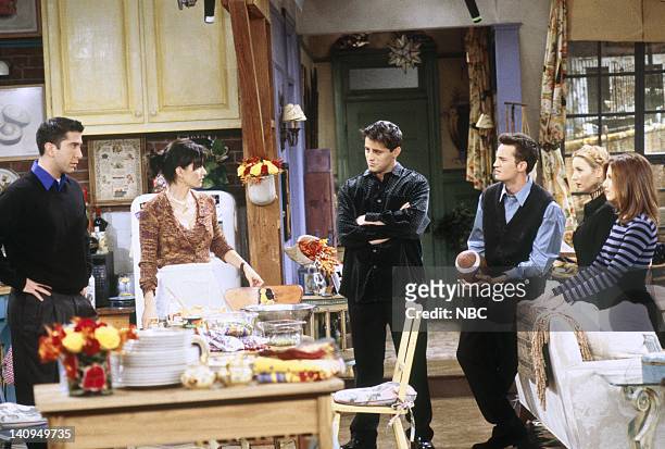 The One with the Football" Episode 6 -- Pictured: David Schwimmer as Ross Geller, Courteney Cox Arquette as Monica Geller, Matt LeBlanc as Joey...