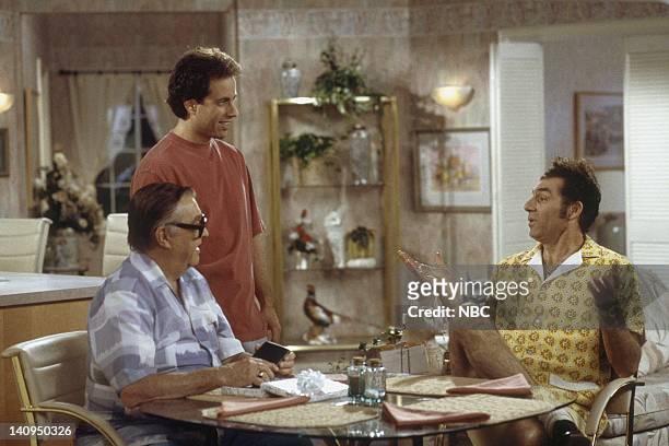 The Wizard" Episodic 15 -- Pictured: Barney Martin as Morty Seinfeld, Jerry Seinfeld as Jerry Seinfeld, Michael Richards as Cosmo Kramer -- Photo by:...