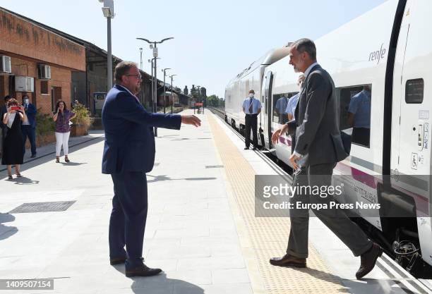 King Felipe VI greets the Mayor of Merida, Antonio Rodriguez Osuna , on his arrival at the Merida stop during the inaugural journey of the first...