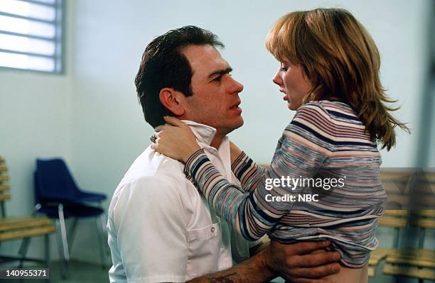 Pictured: Tommy Lee Jones as Gary Mark Gilmore, Rosanna Arquette as Nicole Baker -- Photo by: NBC/NBCU Photo Bank