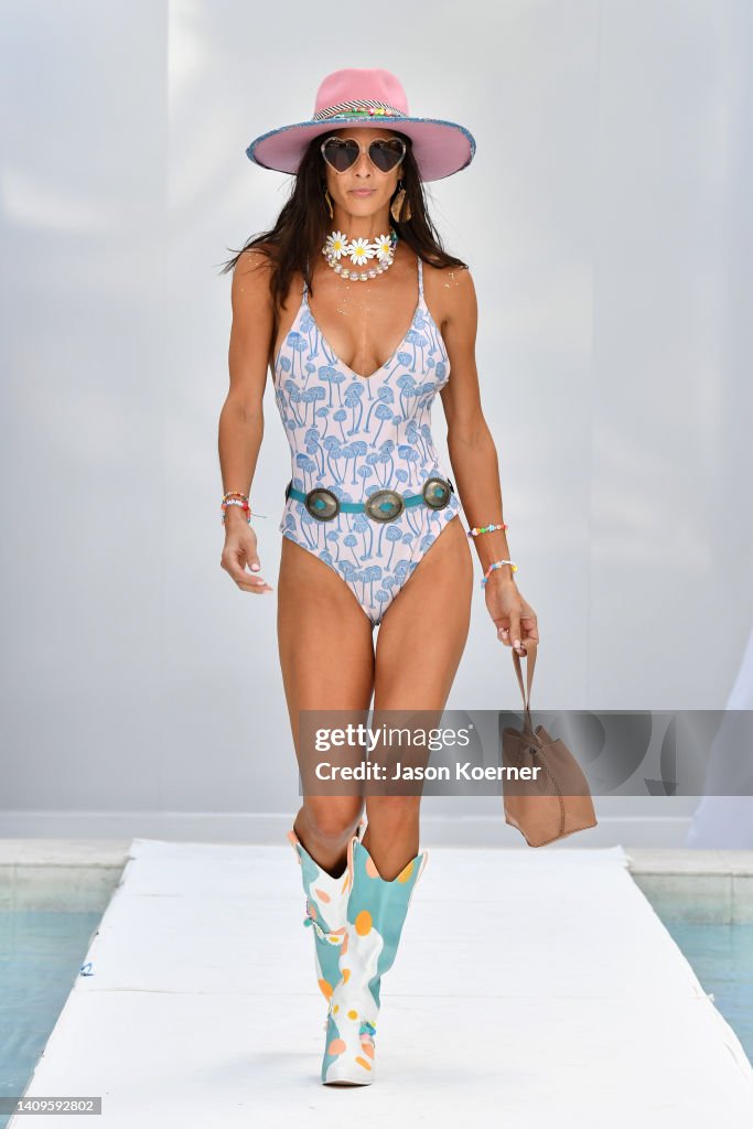 Flying Solo Miami Swim Week 2022