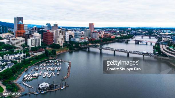 downtown portland before sunrise - portland oregon downtown stock pictures, royalty-free photos & images