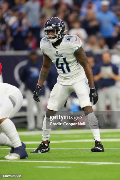 Zach Cunningham of the Tennessee Titans gets set against the Houston Texans during an NFL game at NRG Stadium on January 09, 2022 in Houston, Texas.