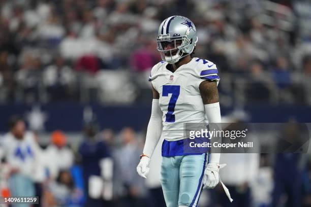 Trevon Diggs of the Dallas Cowboys gets set against the San Francisco 49ers during an NFL wild-card playoff football game at AT&T Stadium on January...