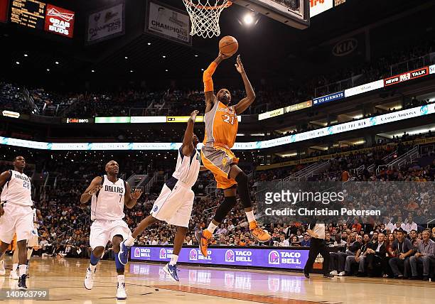 Hakim Warrick of the Phoenix Suns goes up for a slam dunk against the Dallas Mavericks during the NBA game at US Airways Center on March 8, 2012 in...