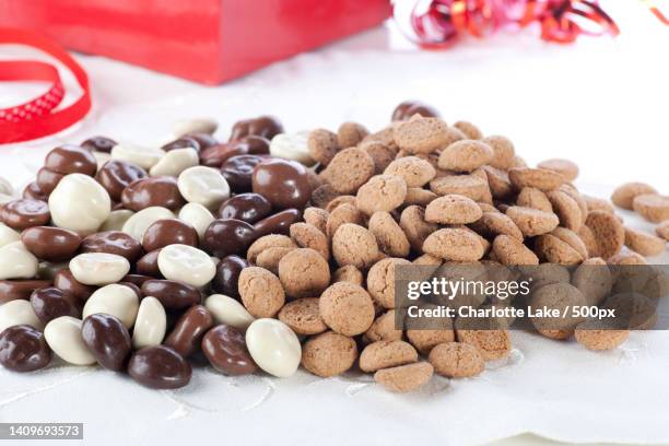 close-up of food on table - sinterklaas - fotografias e filmes do acervo