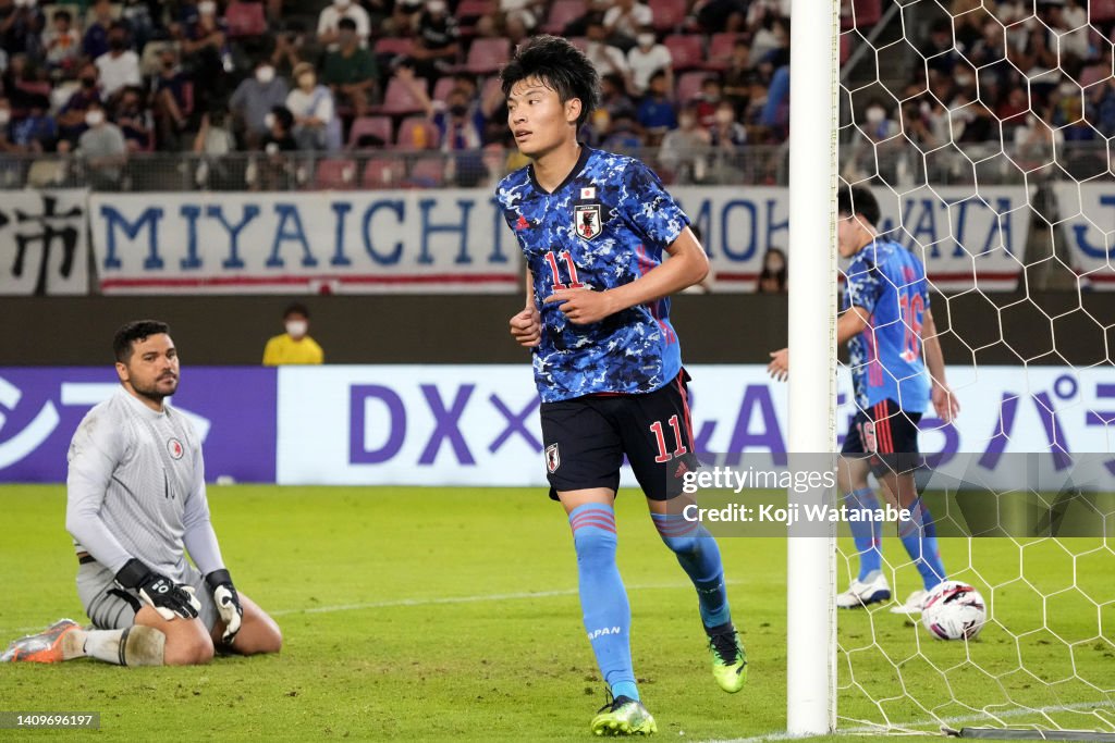 Japan v Hong Kong - EAFF E-1 Football Championship