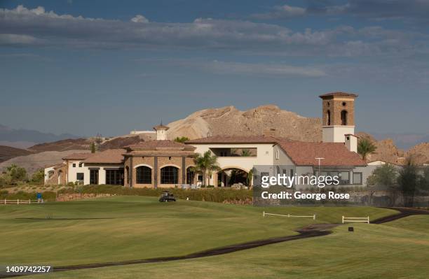Lake Las Vegas, a grouping of several gated communities , resorts, water features, and golf courses on 350 acres located between Lake Mead and Las...