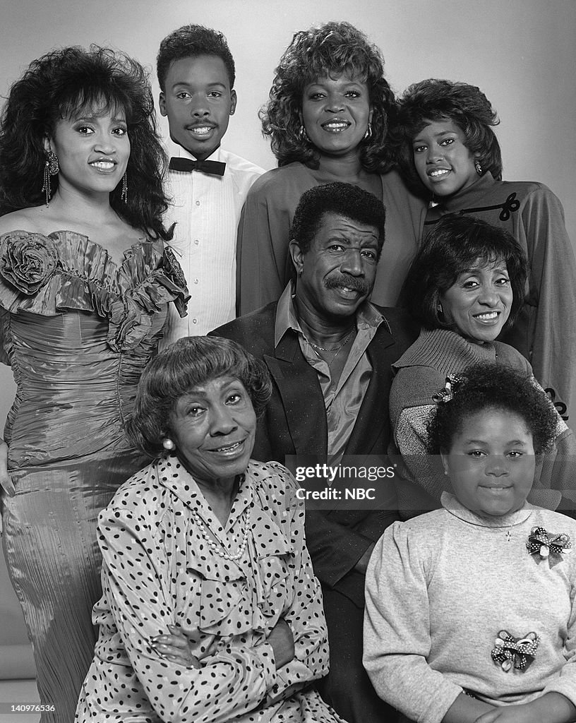 Countiss Reed Helen Martin as Pearl Shay, Countess Vaughn as Alexandria DeWitt Hal ...