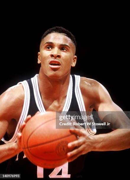 American basketball player Eric Murdock of Providence College lines up a free throw during a game against the University of Connecticut, Hartford,...
