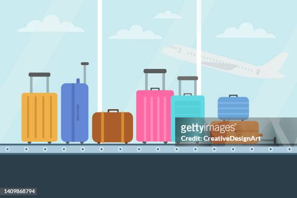 illustrations, cliparts, dessins animés et icônes de bagages. tapis roulant avec bagages à l’aéroport. - sortir du rang