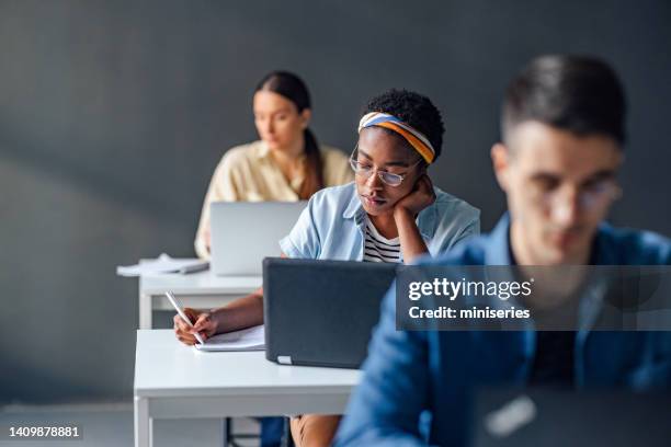 Students Taking Test Computer Graphics 13,203 Students Taking Test On Computer Stock Photos, High-Res Pictures ...