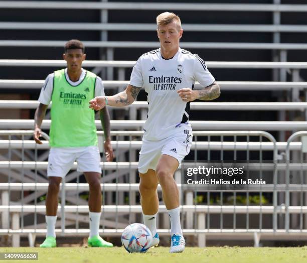 Toni Kroos player of Real Madrid is training with teammates at UCLA Campus on July 20, 2022 in Los Angeles, California.