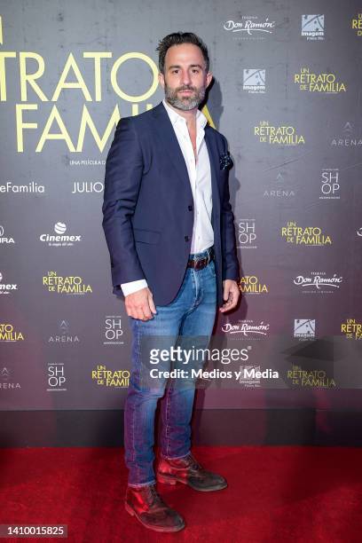 Mauricio Argüelles poses for a photo on the red carpet during the premiere of "Un Retrato De Familia" at Cinemex Antara Polanco on July 20, 2022 in...