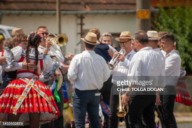 czech traditional ceremony - st vitus's cathedral stock pictures, royalty-free photos & images
