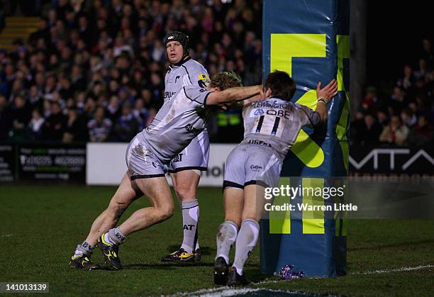 Scott Hamilton and Alex Lewington of Leicester Tigers stretch during the LV= Cup Semi Final match between Bath and Leicester Tigers at Recreation...