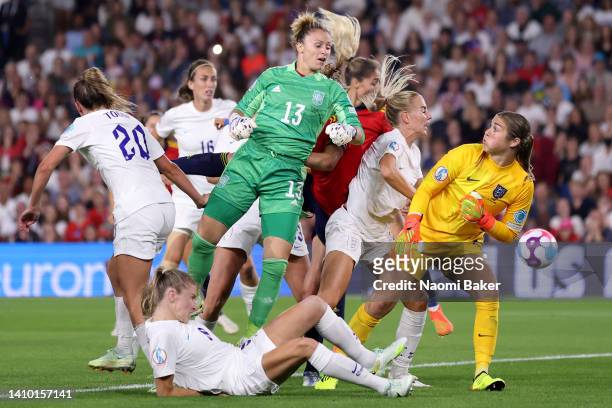 Sandra Panos of Spain heads the ball during the UEFA Women's Euro England 2022 Quarter Final match between England and Spain at Brighton & Hove...