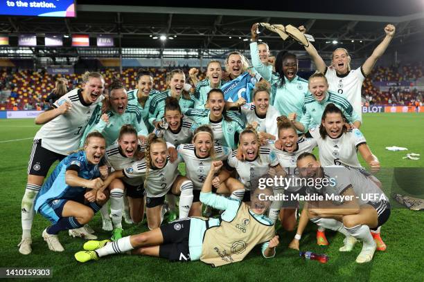 Germany players pose for a photo after their sides victory during the UEFA Women's Euro 2022 Quarter Final match between Germany and Austria at...