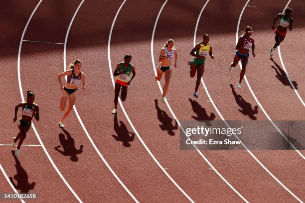 Athletes compete in the Women's 800m heats on day seven of the World Athletics Championships Oregon22 at Hayward Field on July 21, 2022 in Eugene,...