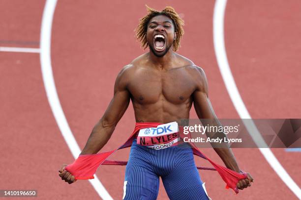 Noah Lyles of Team United States celebrates winning gold in the Men's 200m Final on day seven of the World Athletics Championships Oregon22 at...