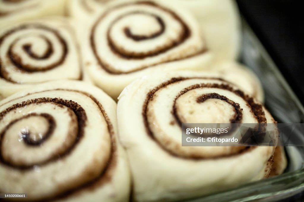 Cinnamon rolls in the oven