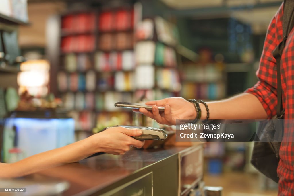 Contactless payment with mobile phone in book store