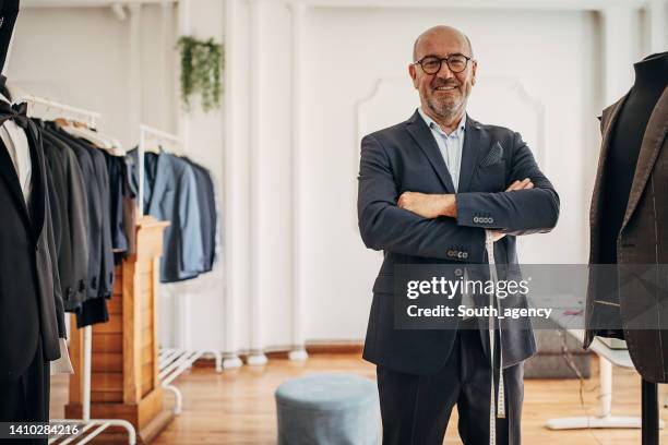 male tailor - custom tailored suit stock pictures, royalty-free photos & images