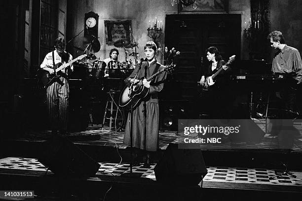 Episode 18 -- Pictured: Suzanne Vega during the musical performance of 'Marlene on the Water' on May 9, 1987 -- Photo by: Alan Singer/NBC/NBCU Photo...