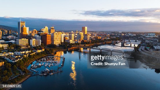 274,029 Portland Oregon Stock Photos, High-Res Pictures, and Images - Getty  Images
