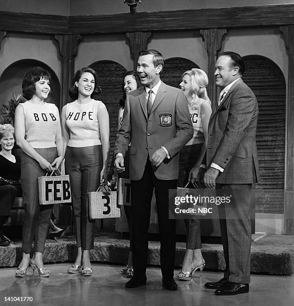 Johnny Carson Bob Hope Dean Martin George Gobel Johnny Carson Bob Hope Photos and Premium High Res Pictures - Getty Images