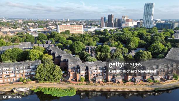 tottenham hale - tottenham londen stockfoto's en -beelden