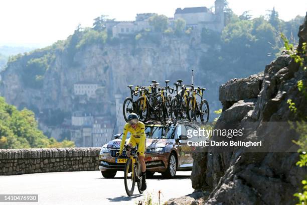 Jonas Vingegaard Rasmussen of Denmark and Team Jumbo - Visma Yellow Leader Jersey sprints during the 109th Tour de France 2022, Stage 20 a 40,7km...