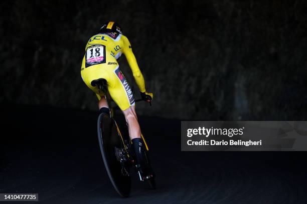 Jonas Vingegaard Rasmussen of Denmark and Team Jumbo - Visma Yellow Leader Jersey sprints during the 109th Tour de France 2022, Stage 20 a 40,7km...