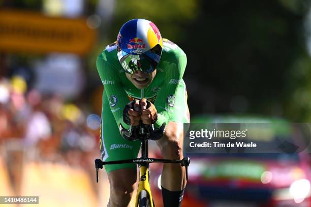 Wout Van Aert of Belgium and Team Jumbo - Visma Green Points Jersey crosses the finish line during the 109th Tour de France 2022, Stage 20 a 40,7km...