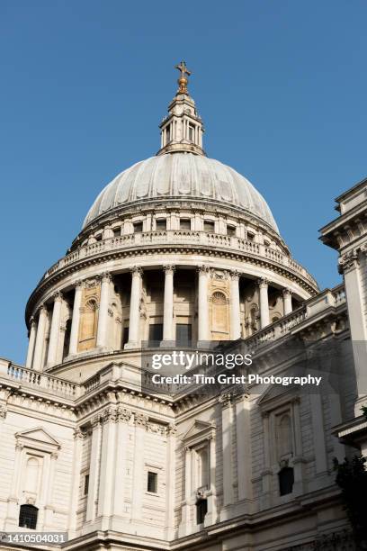 st paul's cathedral, london - st pauls cathedral fotografías e imágenes de stock