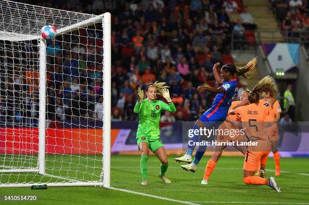 Grace Geyoro of France misses a chance past Daphne van Domselaar of The Netherlands during the UEFA Women's Euro 2022 Quarter Final match between...